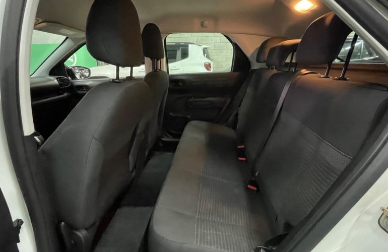 Citroën C4 Cactus 1.6 VTi 120 Feel Eat6 - Foto #9