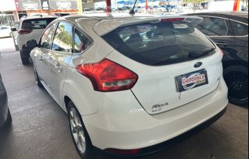 Ford Focus Hatch SE 2.0 PowerShift - Foto #3