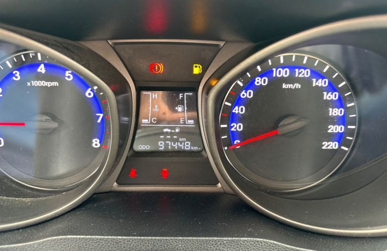 Hyundai Hb20s 1.6 Comfort Plus 16v - Foto #8
