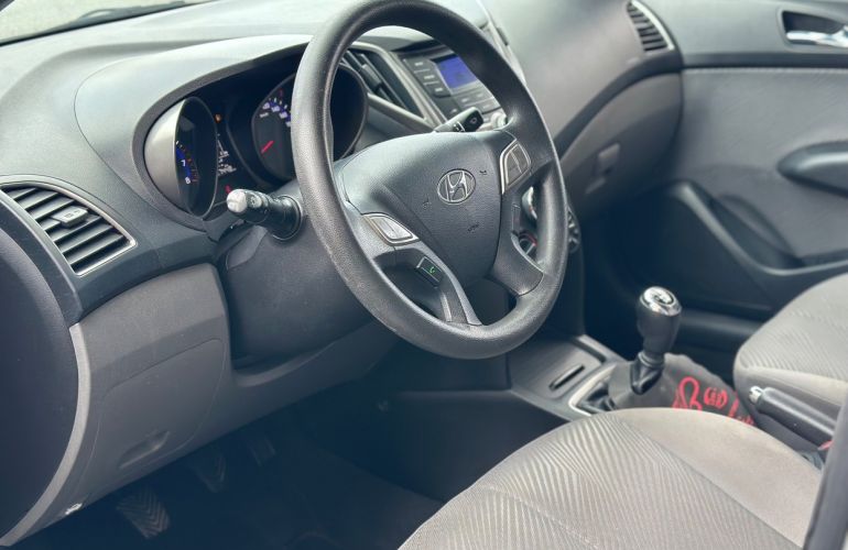 Hyundai Hb20s 1.6 Comfort Plus 16v - Foto #9