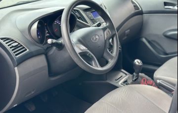 Hyundai Hb20s 1.6 Comfort Plus 16v - Foto #9
