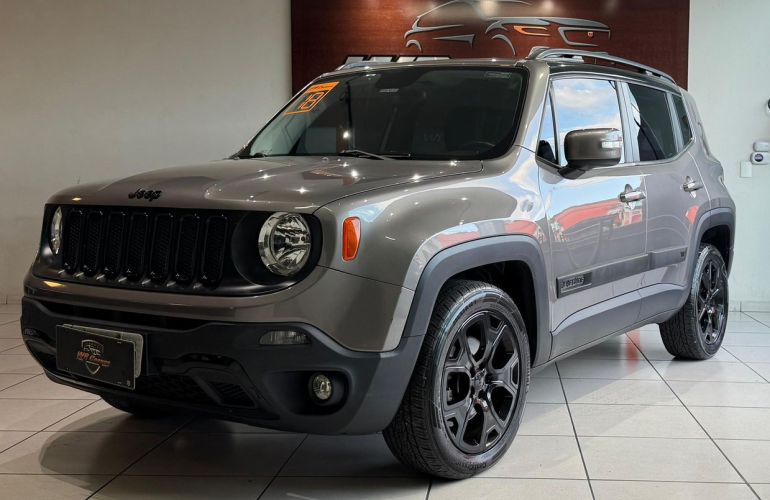 Jeep Renegade 2.0 16V Turbo Night Eagle 4x4 - Foto #2