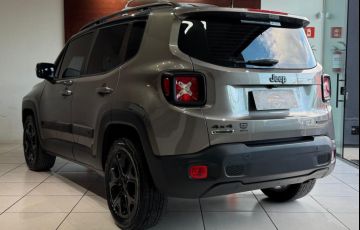 Jeep Renegade 2.0 16V Turbo Night Eagle 4x4 - Foto #3