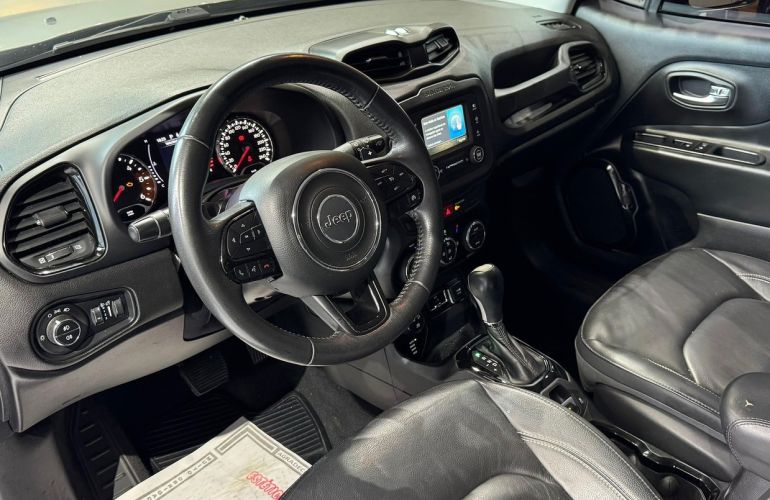 Jeep Renegade 2.0 16V Turbo Night Eagle 4x4 - Foto #10