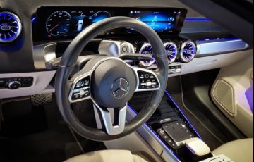 Mercedes-Benz Glb 200 1.3 Cgi Progressive 7g-dct - Foto #4