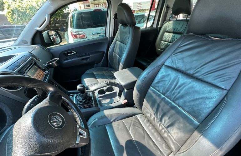Volkswagen Amarok 2.0 CD 4x4 TDi Highline (Aut) - Foto #7