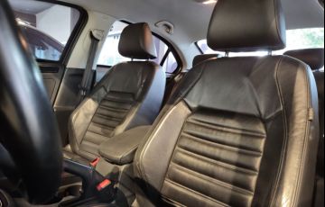 Volkswagen Jetta 2.0 TSi Highline 211cv - Foto #5