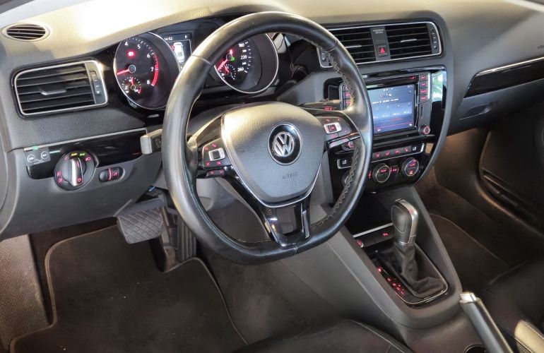 Volkswagen Jetta 2.0 TSi Highline 211cv - Foto #6