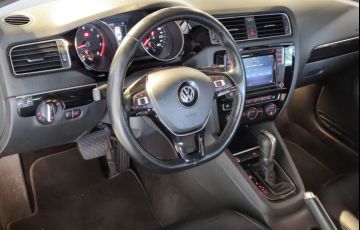 Volkswagen Jetta 2.0 TSi Highline 211cv - Foto #6