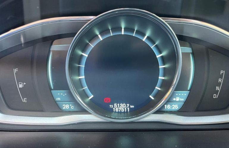Volvo Xc60 2.0 T5 R Design Turbo - Foto #9
