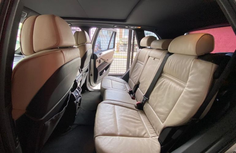BMW X5 4.4 V8 Turbo Xdrive50i Security - Foto #7