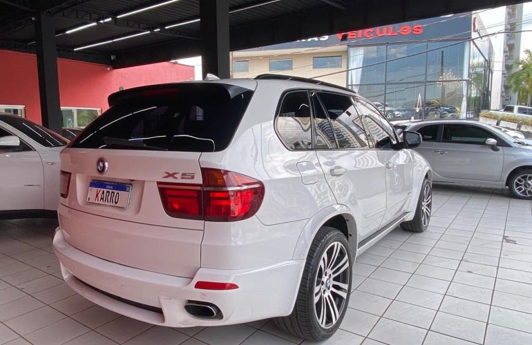 BMW X5 4.4 V8 Turbo Xdrive50i Security - Foto #9