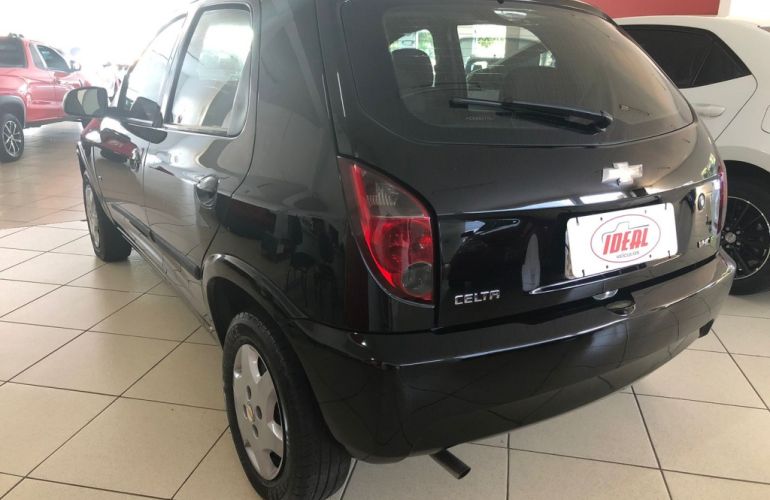 Chevrolet Celta LT 1.0 (Flex) - Foto #4