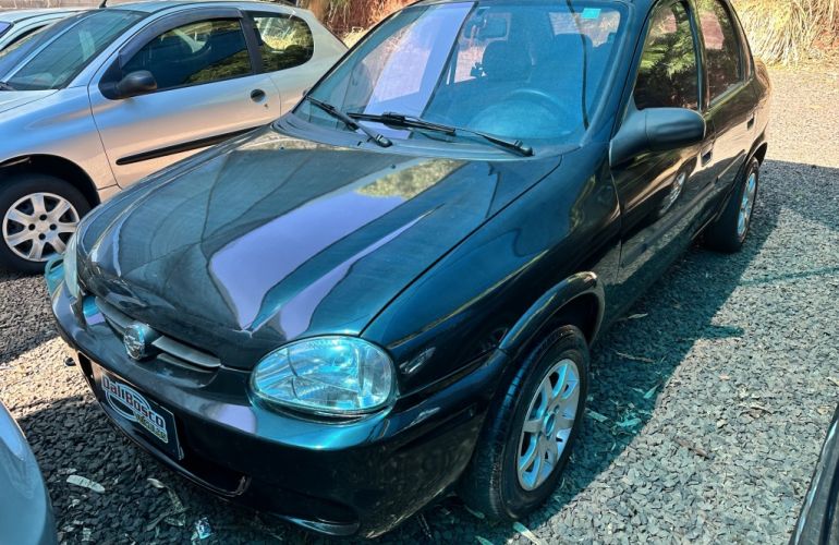 Chevrolet Corsa Sedan Classic 1.0 Mpfi - Foto #1