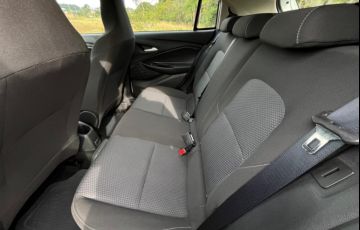 Chevrolet Onix 1.0 LT (Flex) - Foto #7