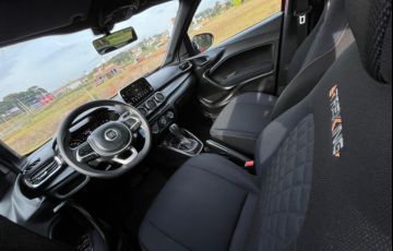 Fiat Argo 1.3 Trekking - Foto #9