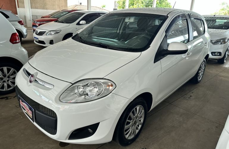 Fiat Palio Attractive 1.0 8V (Flex) - Foto #1