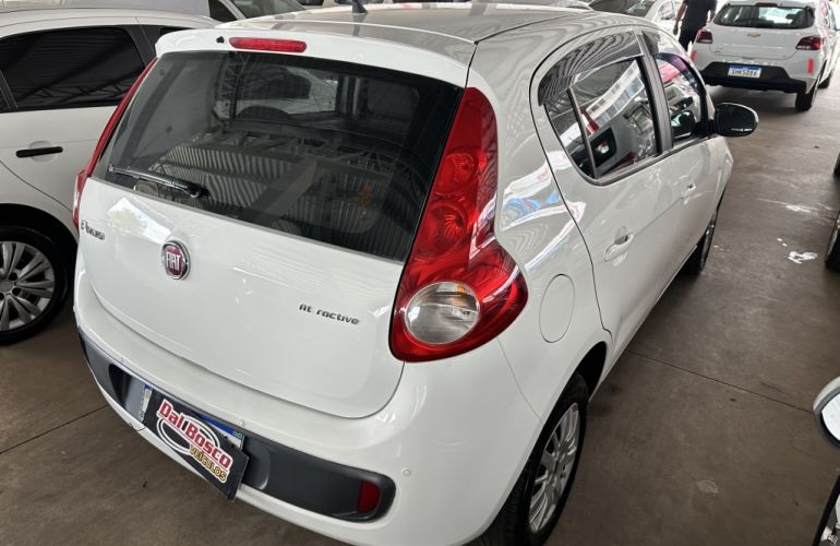 Fiat Palio Attractive 1.0 8V (Flex) - Foto #6