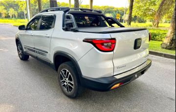 Fiat Toro 1.8 16V Evo Flex Freedom At6 - Foto #6