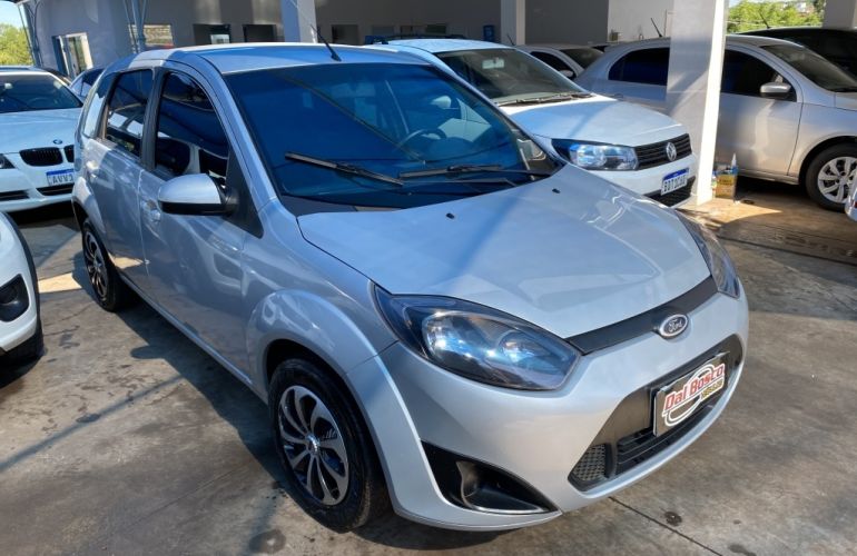 Ford Fiesta Hatch 1.6 (Flex) - Foto #2