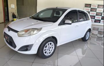 Ford Fiesta 1.0 Rocam Sedan 8v