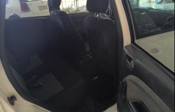 Ford Fiesta 1.0 Rocam Sedan 8v - Foto #7