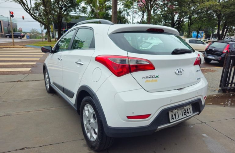 Hyundai HB20X 1.6 Premium (Aut) - Foto #9