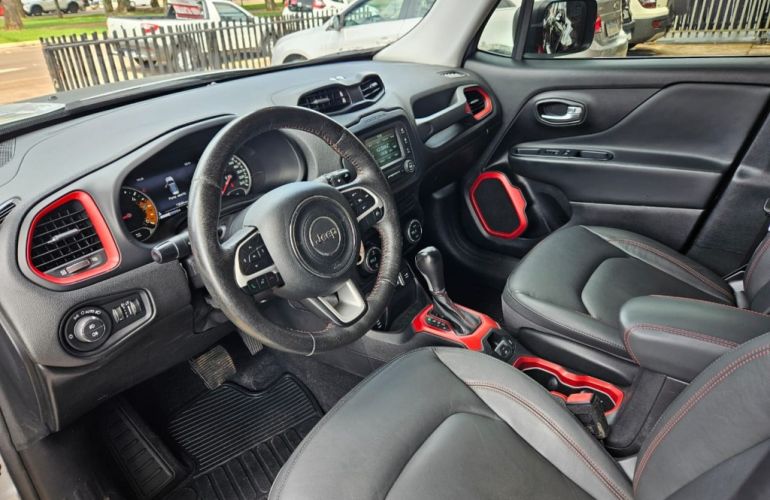Jeep Renegade 2.0 TDI Trailhawk 4WD (Aut) - Foto #2
