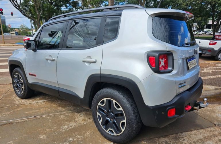 Jeep Renegade 2.0 TDI Trailhawk 4WD (Aut) - Foto #3