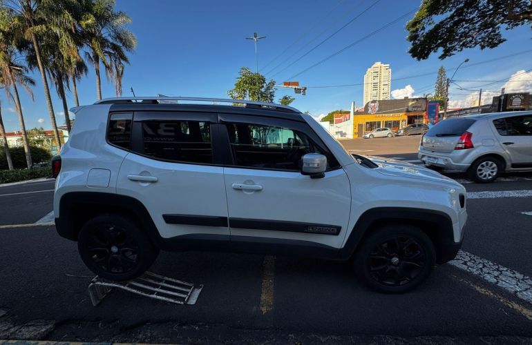 Jeep Renegade 2.0 16V Turbo Limited 4x4 - Foto #4