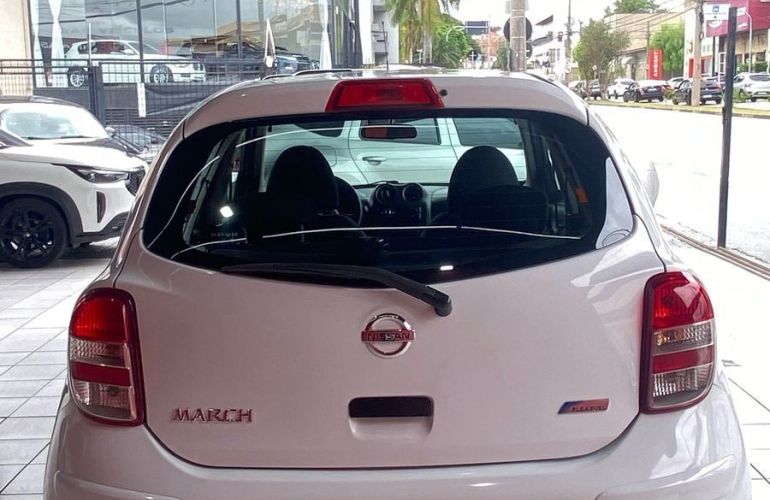 Nissan March 1.0 S 16v - Foto #3