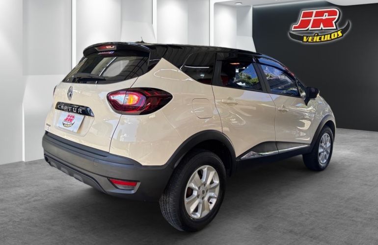 Renault Captur 1.6 16V Sce Life - Foto #3