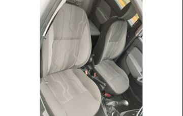 Renault Logan Expression 1.6 8V - Foto #10