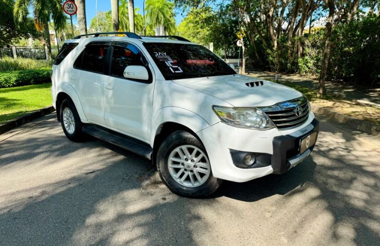 Toyota Hilux Sw4 3.0 Srv 4x4 7 Lugares 16V Turbo Intercooler Diesel 4p Automático - Foto #3