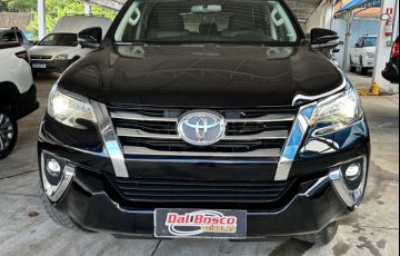 Toyota SW4 2.8 TDI SRX 7L 4x4 (Aut) - Foto #2