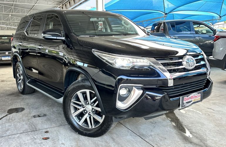 Toyota SW4 2.8 TDI SRX 7L 4x4 (Aut) - Foto #3