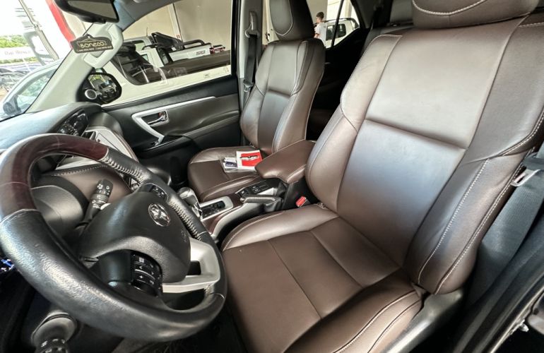 Toyota SW4 2.8 TDI SRX 7L 4x4 (Aut) - Foto #8