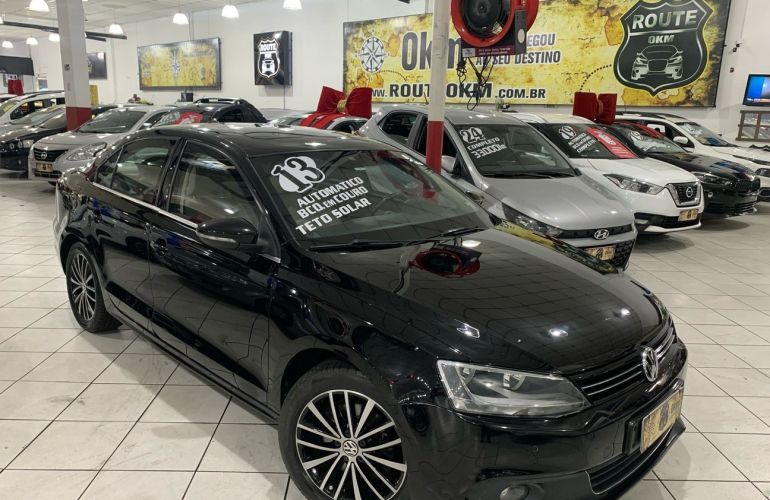 Volkswagen Jetta 2.0 TSi Highline 200cv - Foto #1