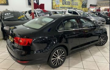 Volkswagen Jetta 2.0 TSi Highline 200cv - Foto #4