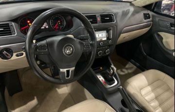 Volkswagen Jetta 2.0 TSi Highline 200cv - Foto #10