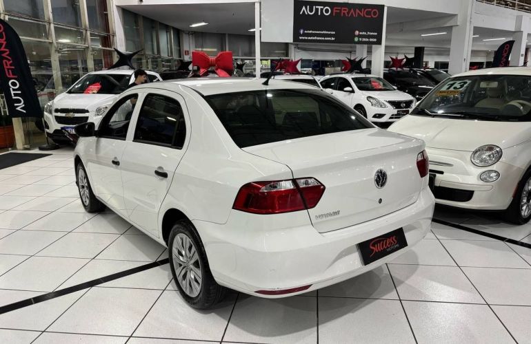 Volkswagen Voyage 1.0 12v MPi Total - Foto #4