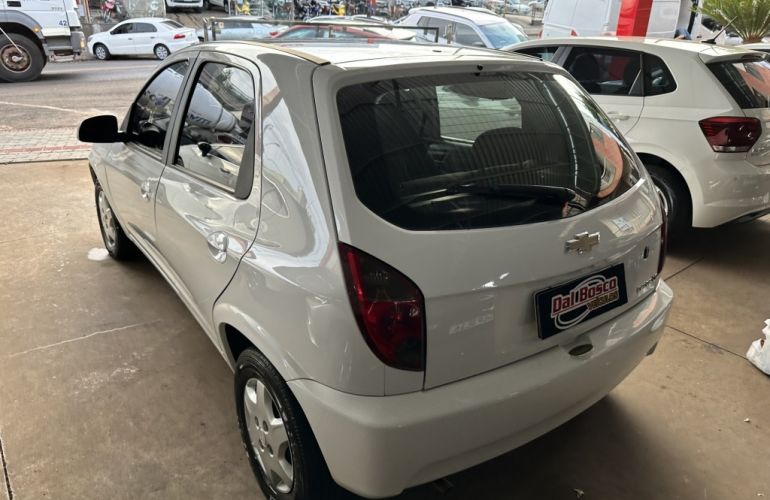 Chevrolet Celta LT 1.0 (Flex) - Foto #6