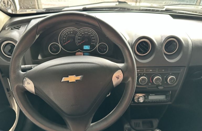 Chevrolet Celta LT 1.0 (Flex) - Foto #7