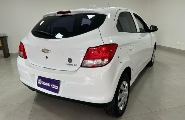 Chevrolet Onix 1.0 LT (Flex) - Foto #6
