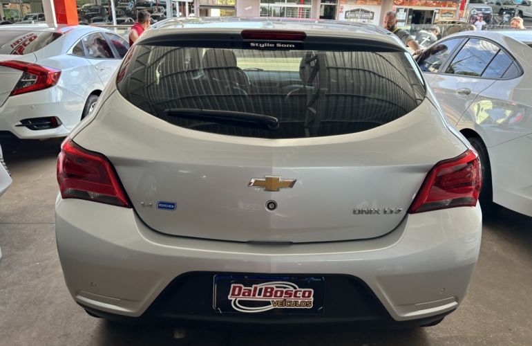 Chevrolet Onix 1.4 LTZ SPE/4 - Foto #7
