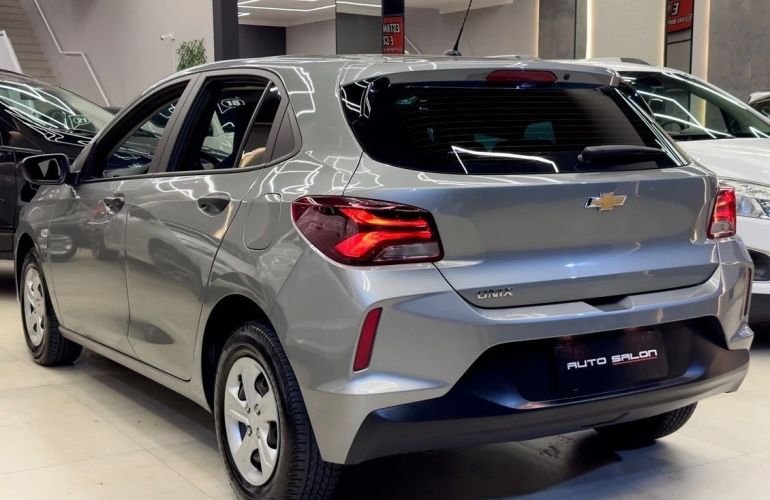 Chevrolet Onix 1.0 LT - Foto #6