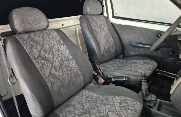 Fiat Strada Fire 1.4 (Flex) - Foto #10