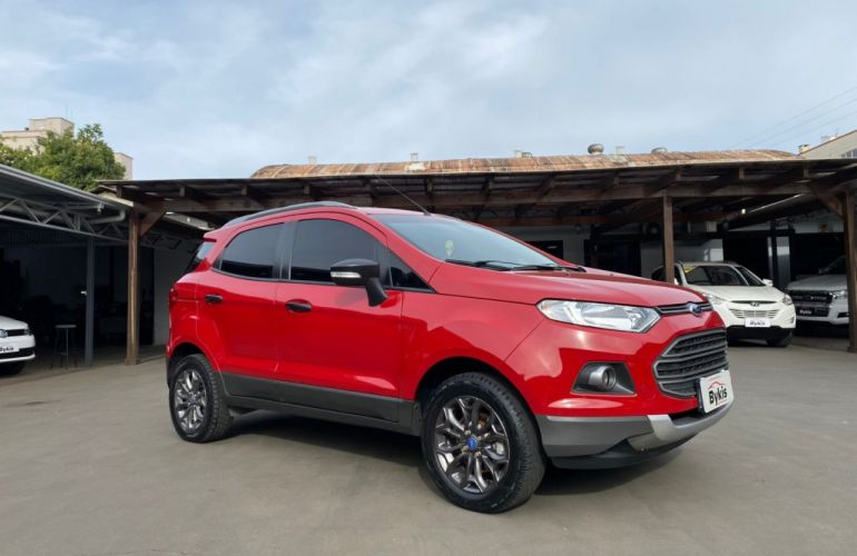 Ford Ecosport Freestyle 1.6 16V (Flex) - Foto #4