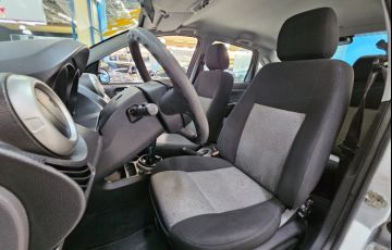 Ford Fiesta 1.6 Rocam Sedan 8v - Foto #5