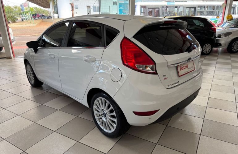 Ford New Fiesta Titanium 1.6 16V PowerShift - Foto #5